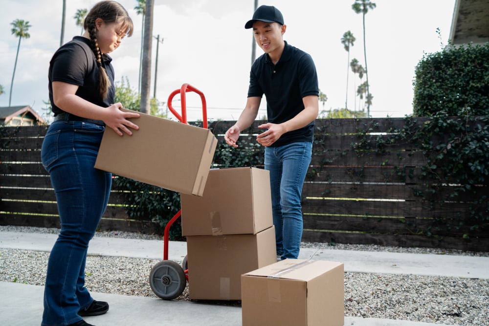 What’s the Role of Drayage Services in the Supply Chain?
